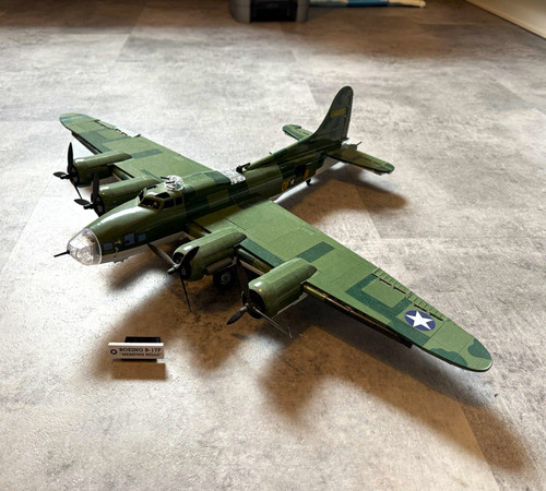 Boeing 17f memphis belle - memphis,