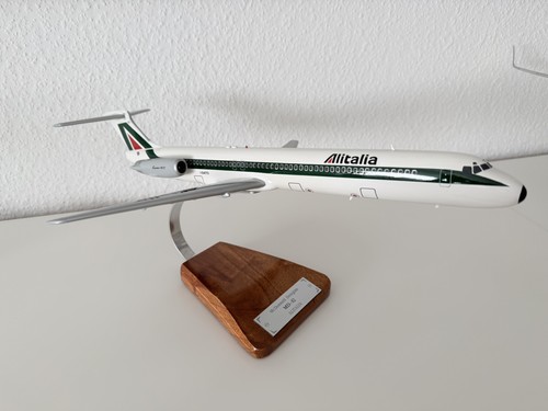 100 alitalia 82 - alitalia, md-82