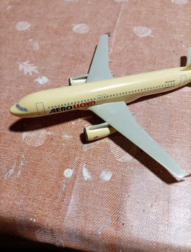 Modellflugzeug airbus a321 von - modellflugzeug,