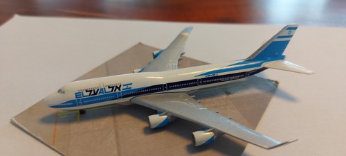 Flugzeugmodell boeing 747 400 - flugzeugmodell,